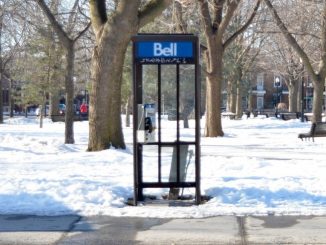 Téléphone au Québec